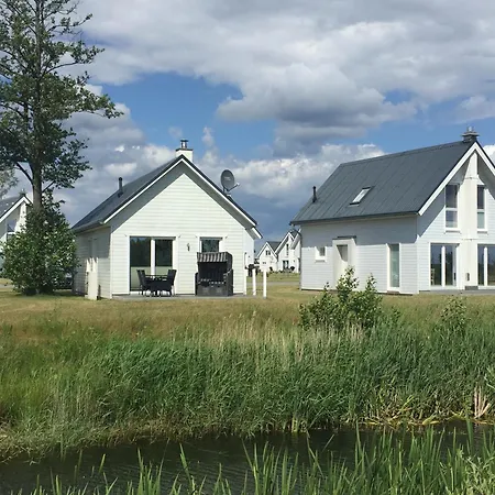 Semesterbostad Skipper Hus By Seeblick Ferien Olpenitz